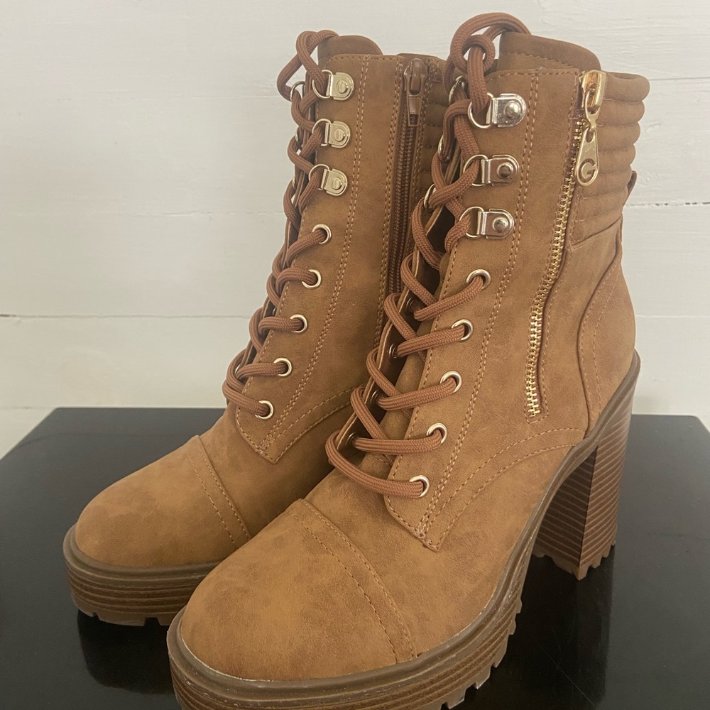 GBG Los Angeles Black Lace Up and Zip Up Boots with Durable Sole